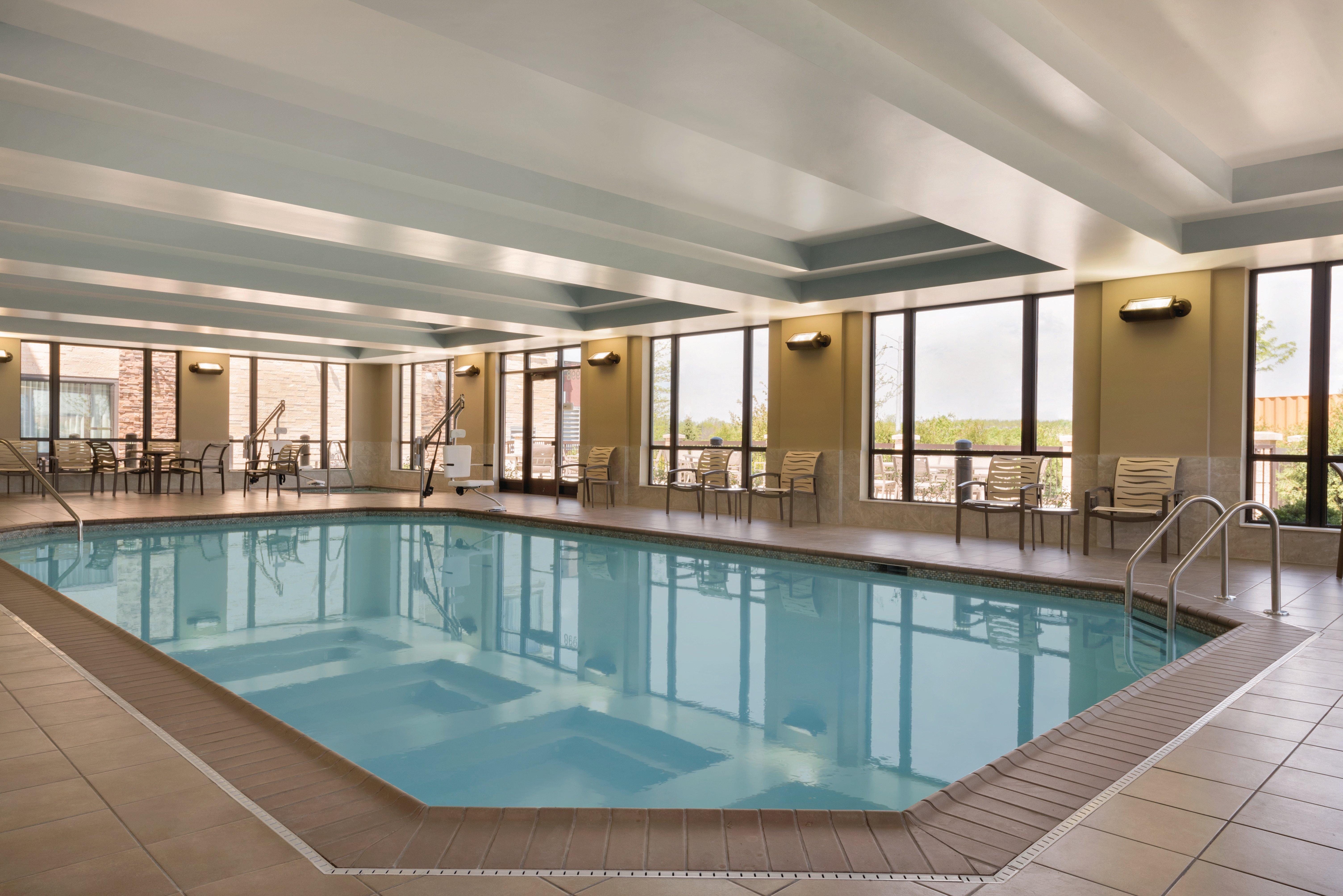 Holiday Inn Chicago Schaumburg By Ihg Exterior photo
