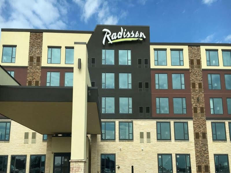 Holiday Inn Chicago Schaumburg By Ihg Exterior photo