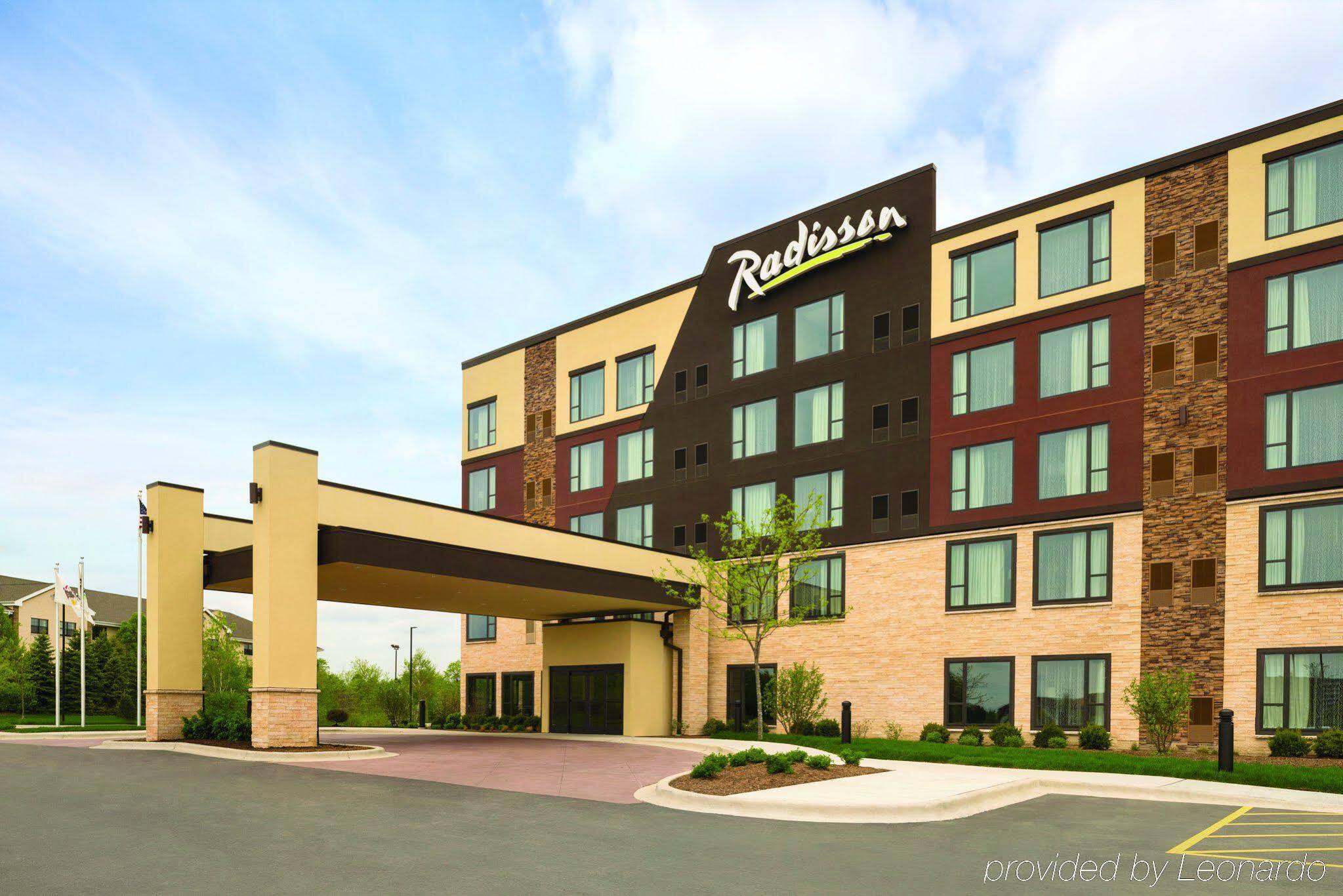 Holiday Inn Chicago Schaumburg By Ihg Exterior photo